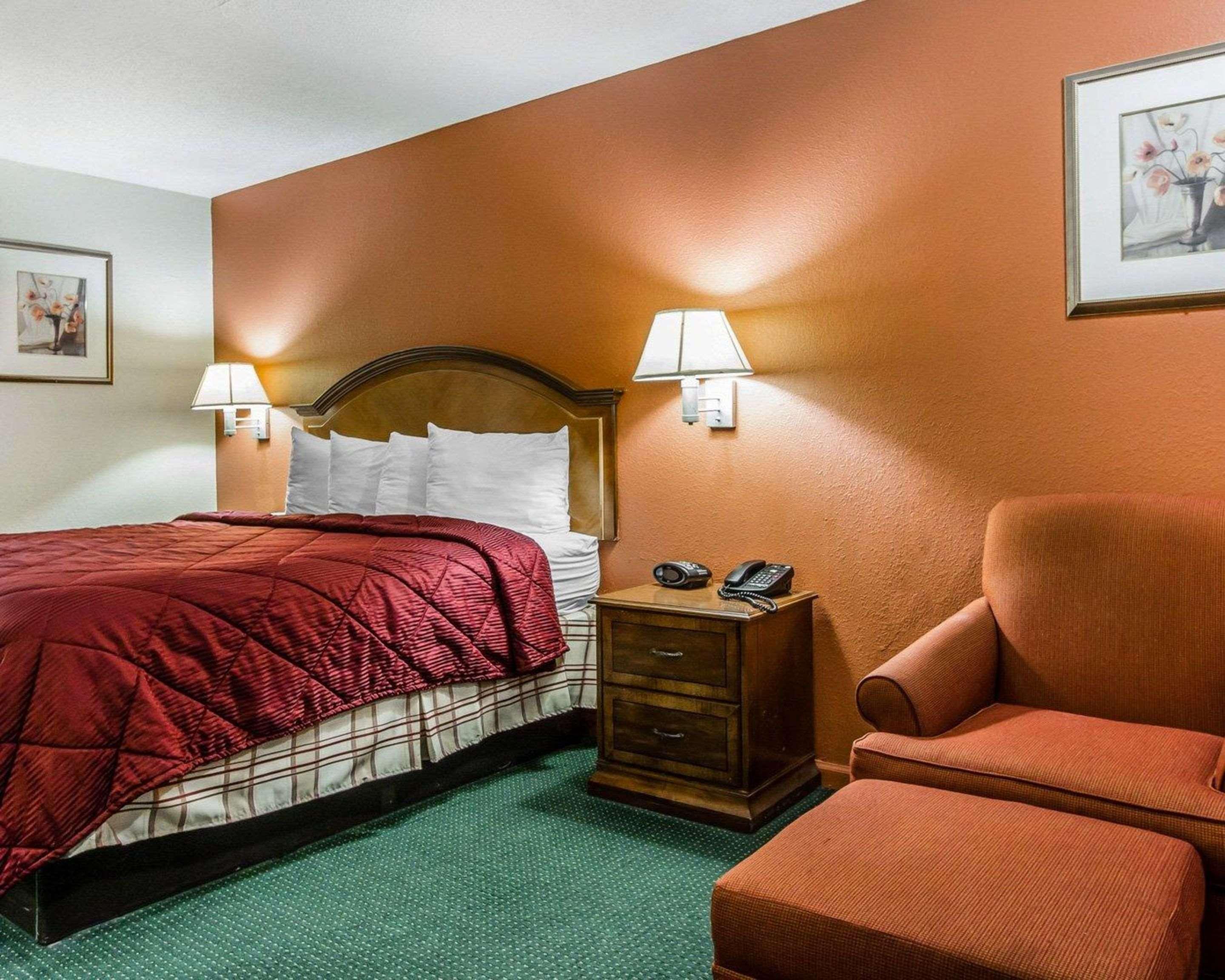 Econo Lodge Inn & Suites Enterprise Exterior foto