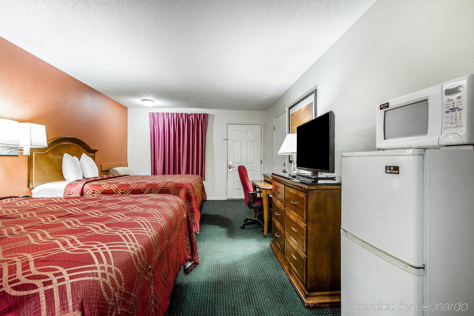 Econo Lodge Inn & Suites Enterprise Exterior foto